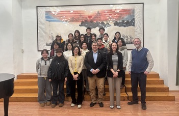 ELTE Welcomes 16 Chinese Students for the First Budapest Winter University
