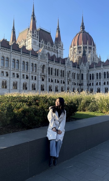 Falling for Budapest: Chasing Golden Leaves