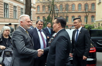 Chairman of the Parliament of Mongolia visits ELTE