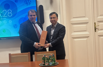ELTE Welcomes Jiaxing University Delegation to Strengthen Academic Cooperation