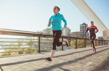 Több százan futottak az 5vös5km-en